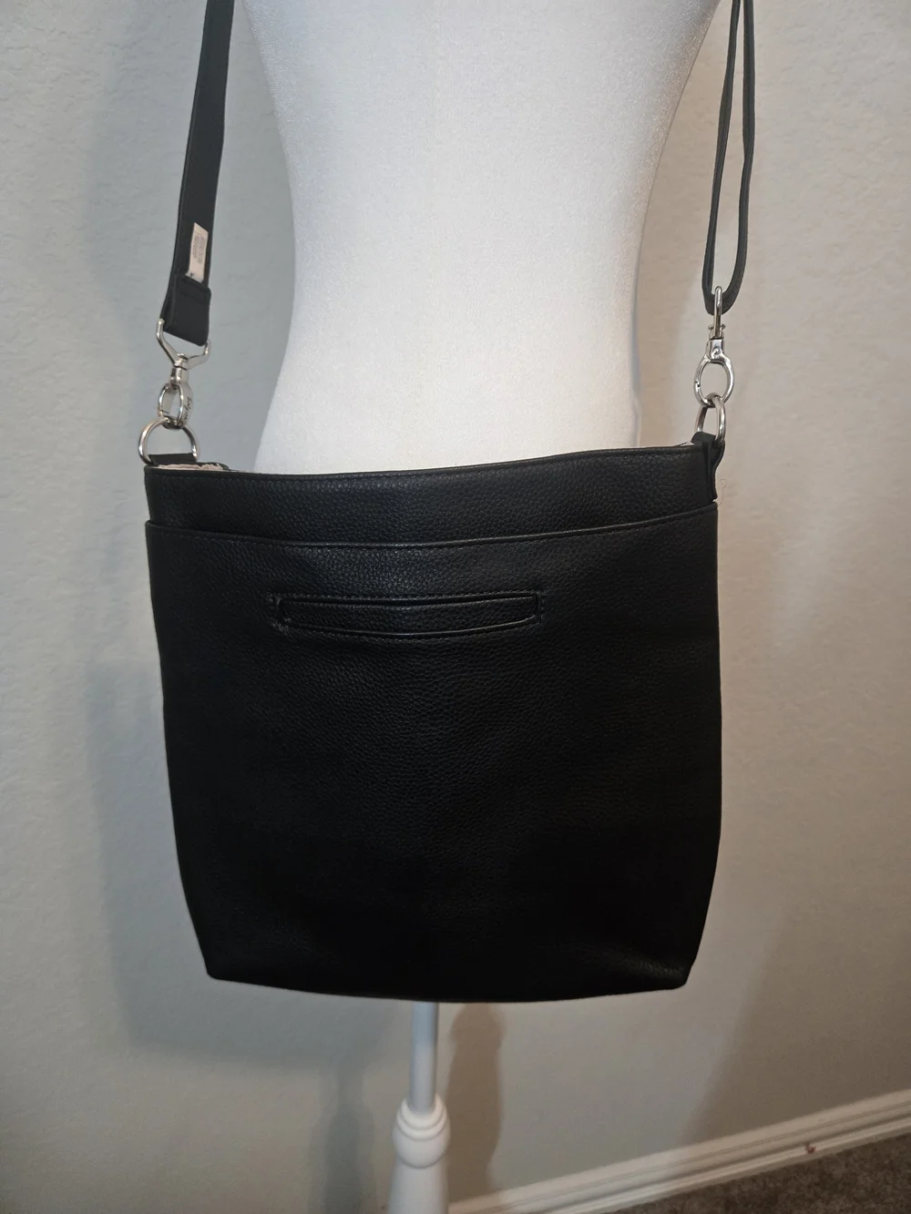 Thirty-One Black Crossbody Bag with Assorted Coral and Patterned Pouches